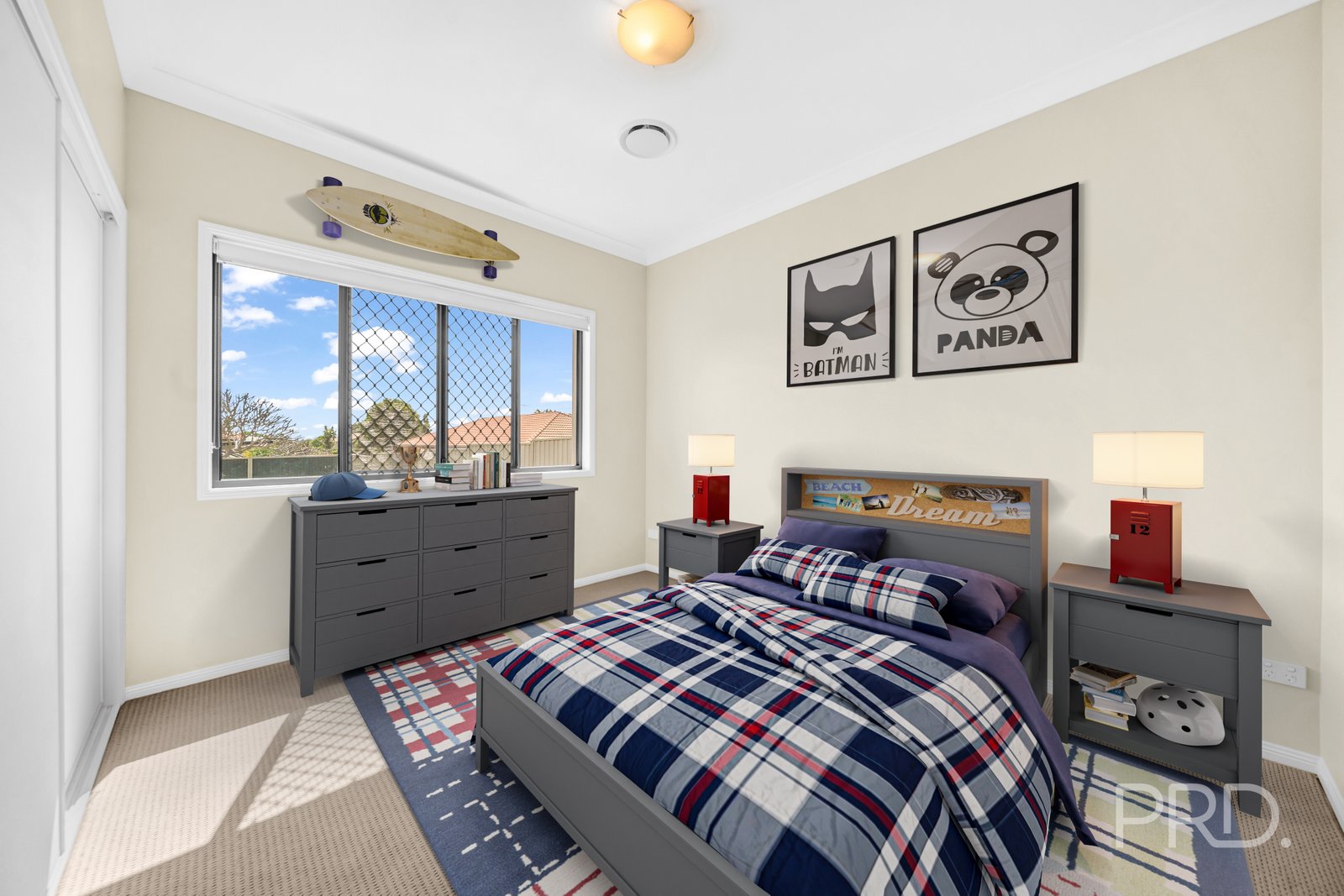 8 HUNTLY Place REDLAND BAY 31