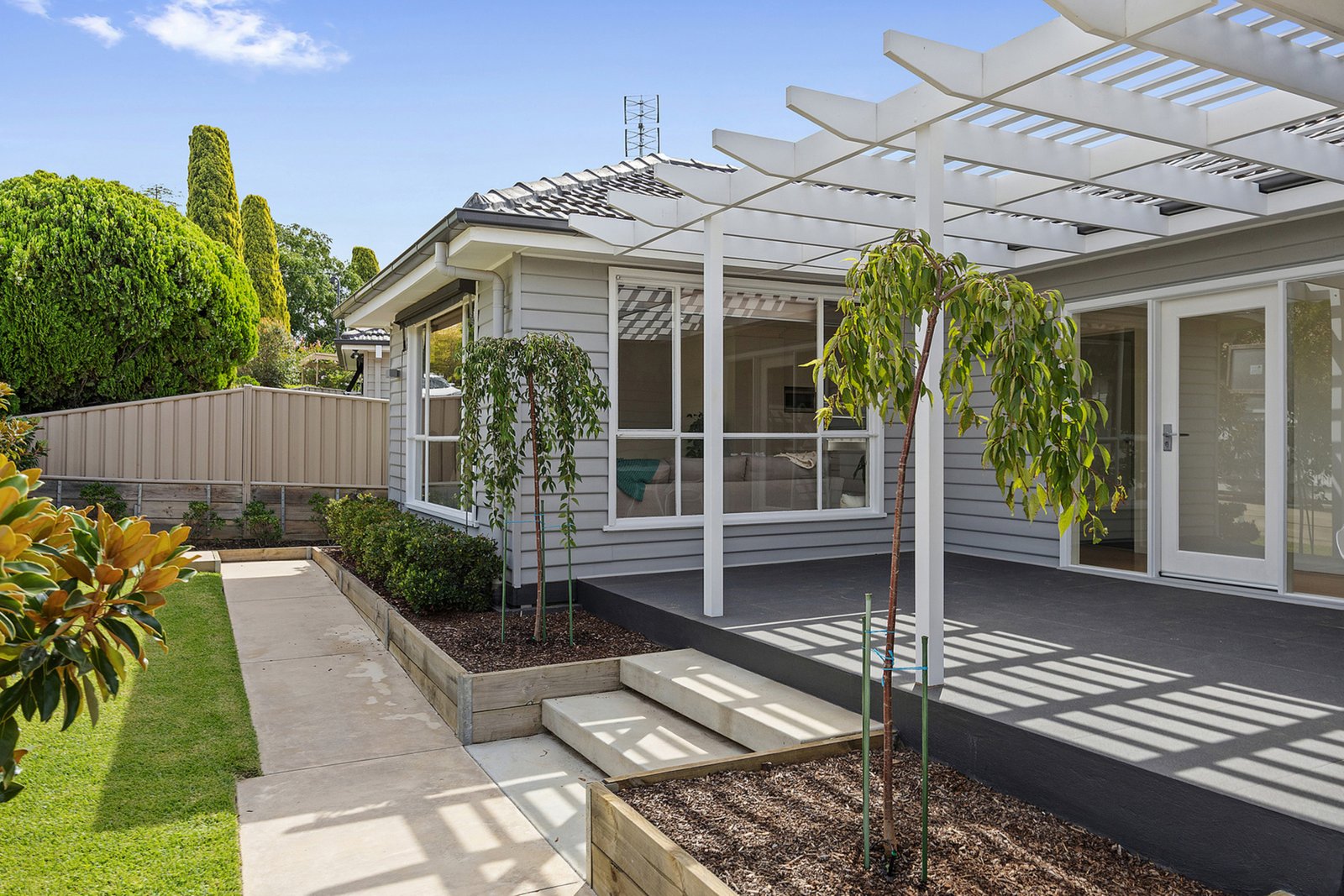 Gallery: 8 Illingworth Street