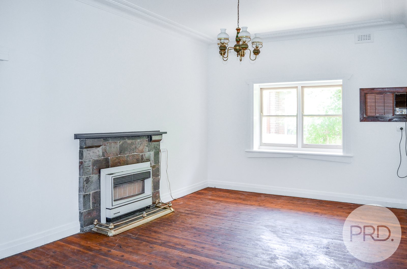 8 Inverary Street TURVEY PARK 3