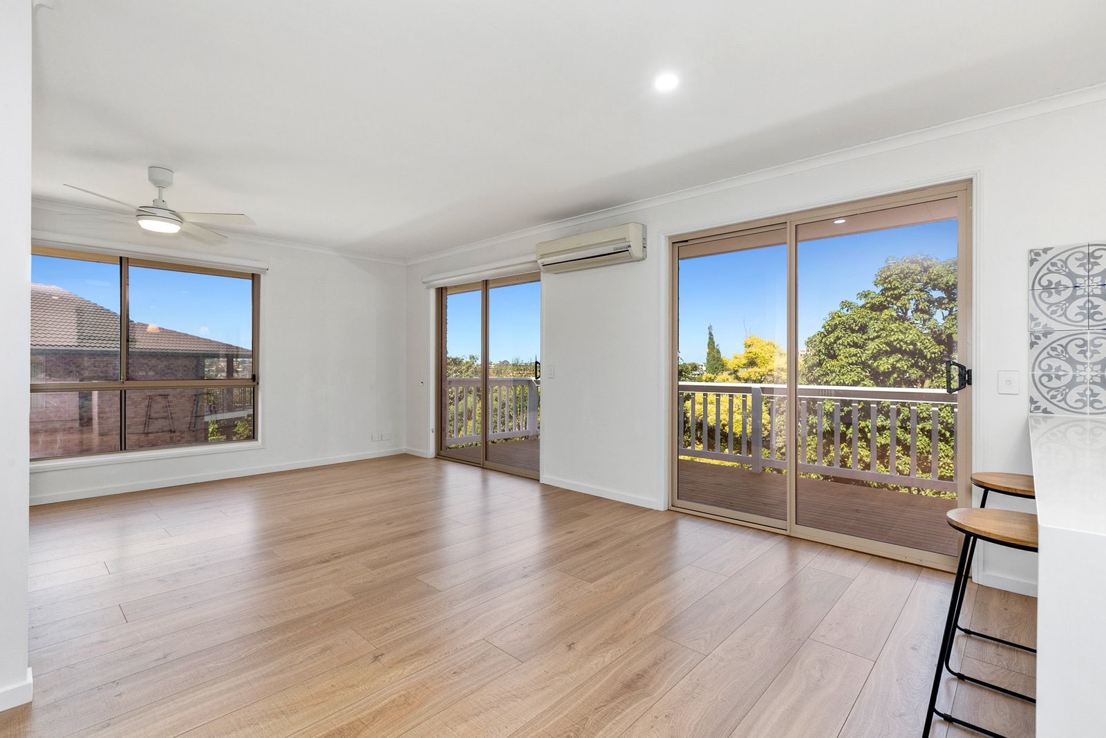 8 Inverness Court BANORA POINT 5