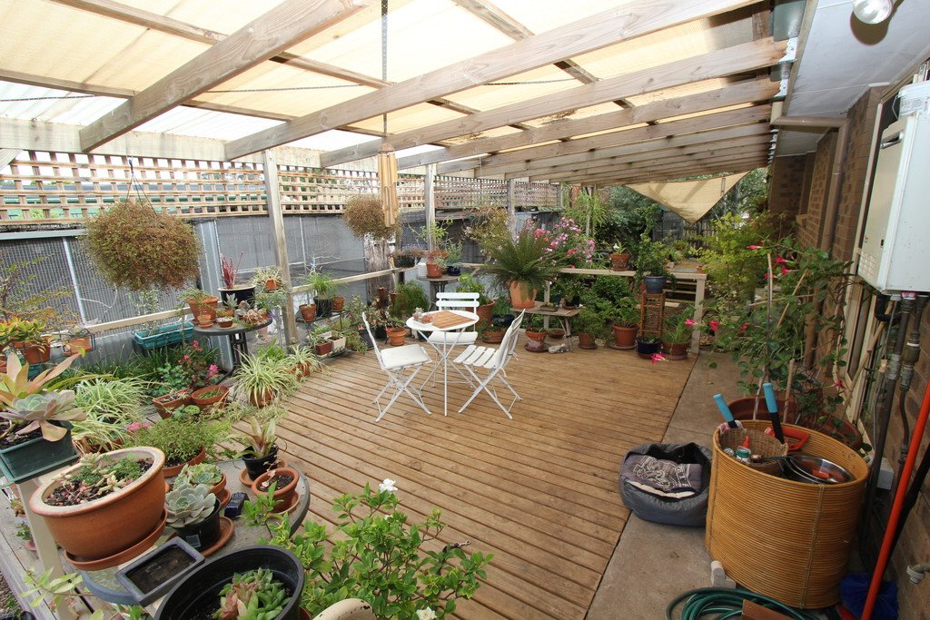 8 James Court MINERS REST 3