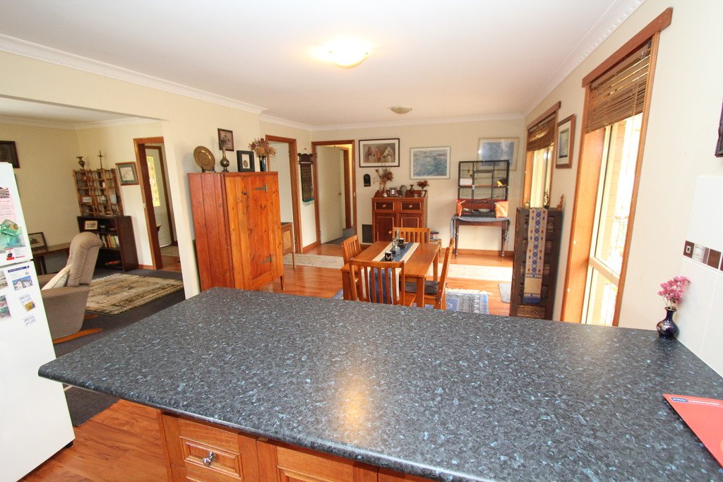 8 James Court MINERS REST 7