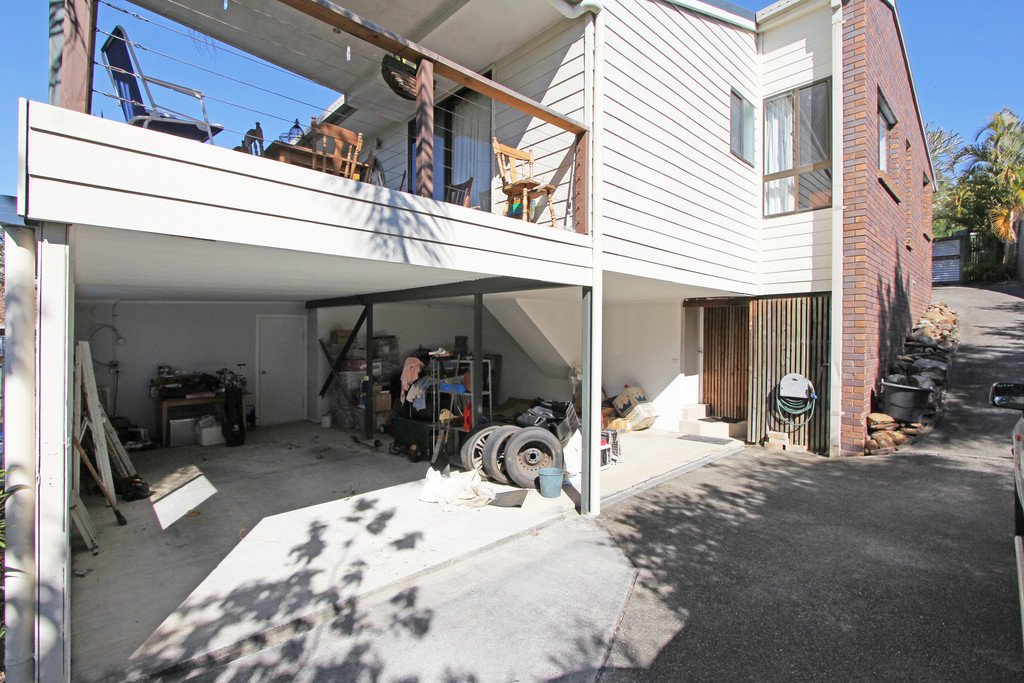 8 Jancoon Court CARRARA 16