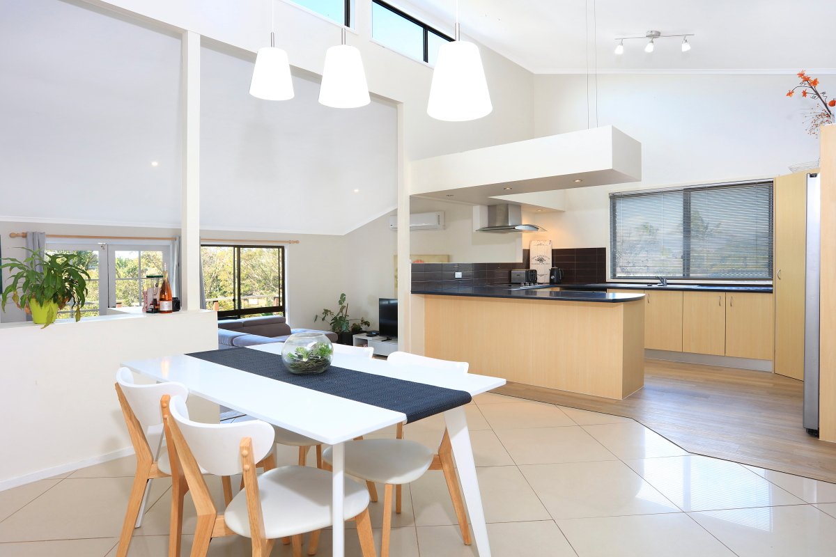 8 Jancoon Court CARRARA 5