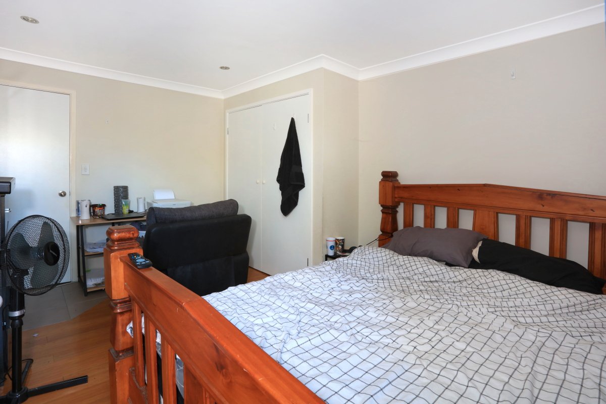8 Jancoon Court CARRARA 11