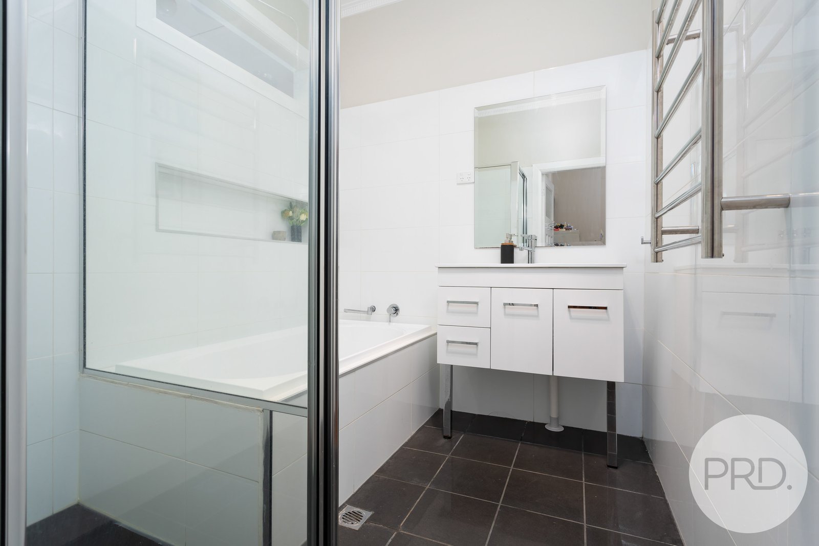 8 Jarick Street TURVEY PARK 7