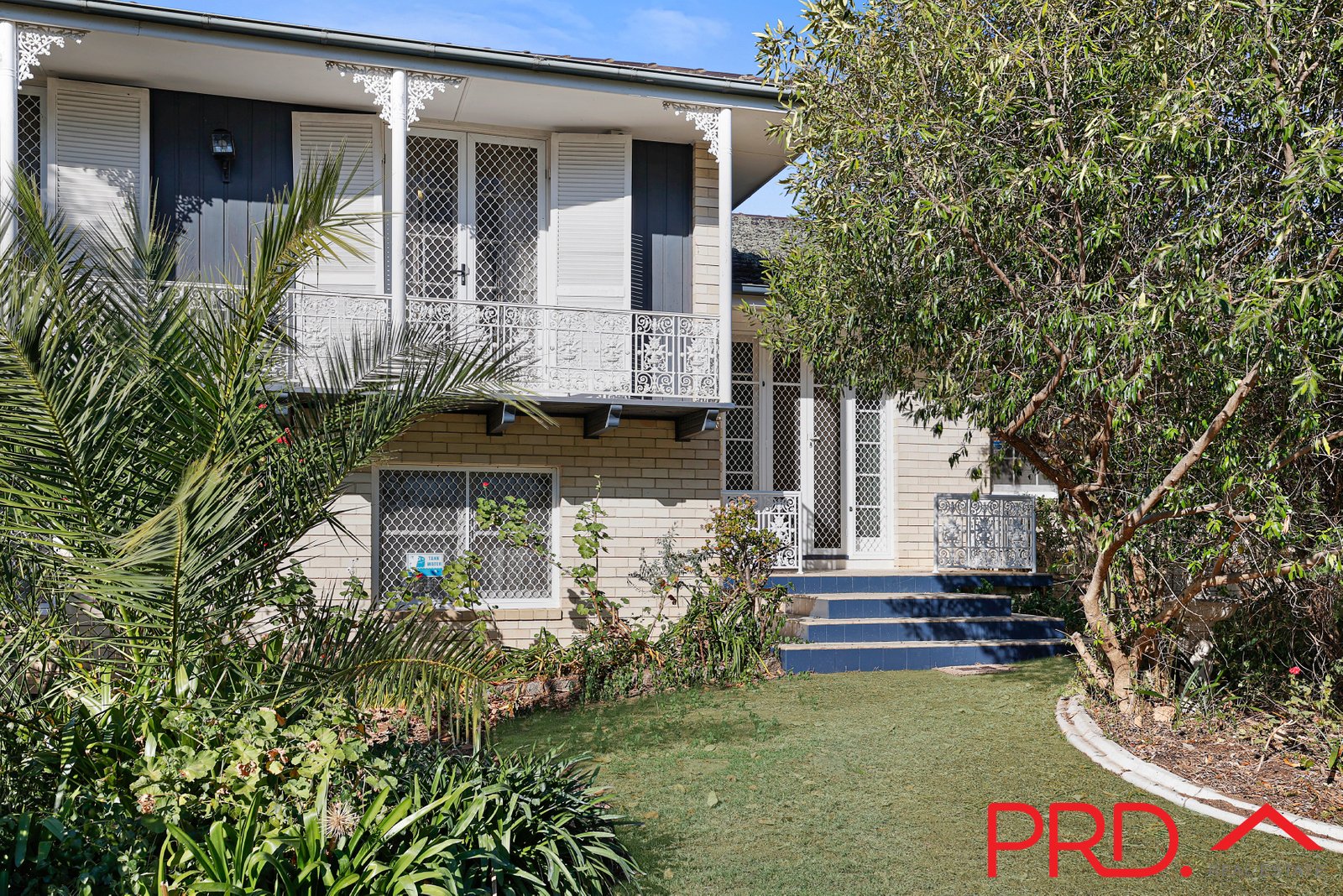 8 Jay Street TAMWORTH 2