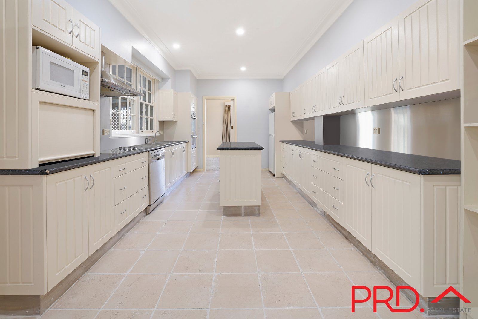 8 Jay Street TAMWORTH 8