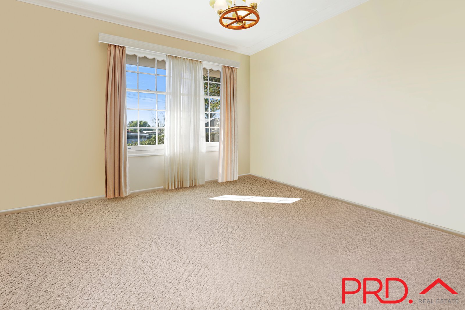 8 Jay Street TAMWORTH 14