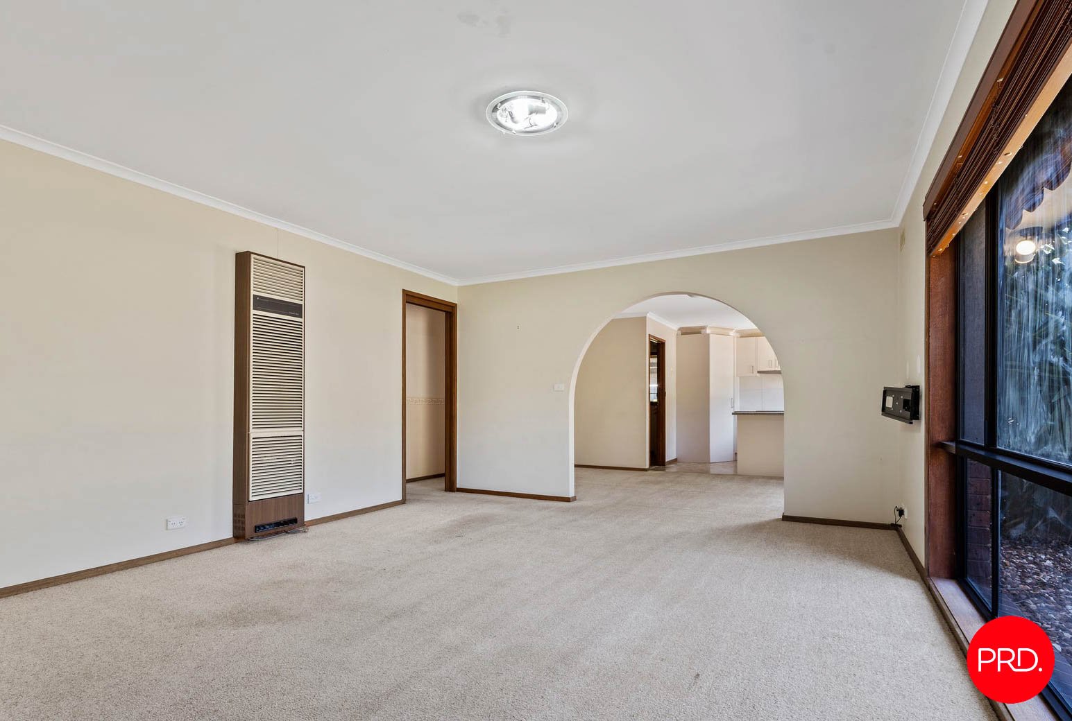 8 Jeffrey Avenue FLORA HILL 5