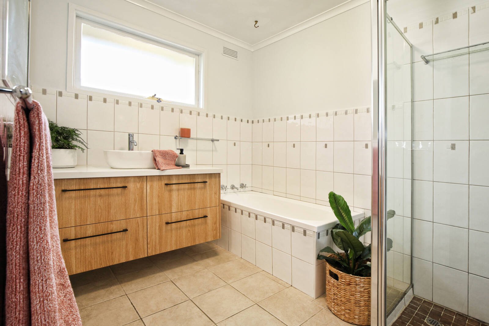 Real Estate and Property in 8 Jeffrey Street, Kyneton, VIC