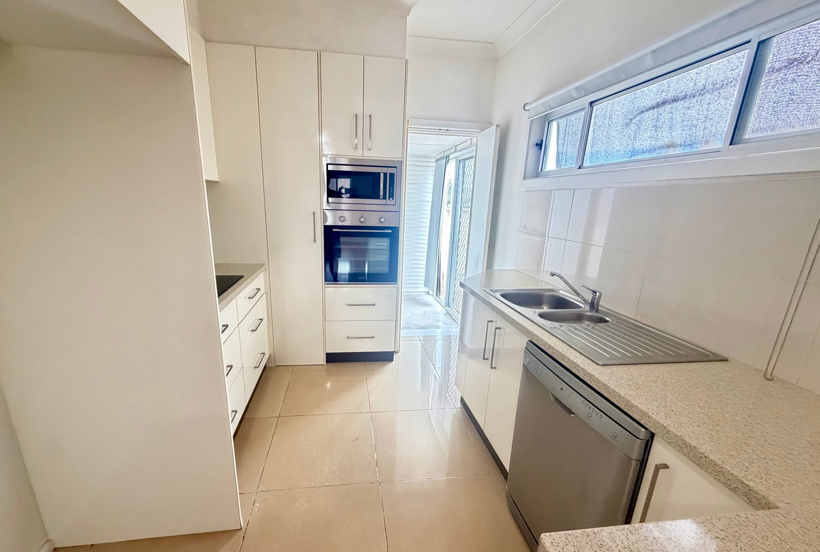 8 Jenkin Street TAMWORTH 6