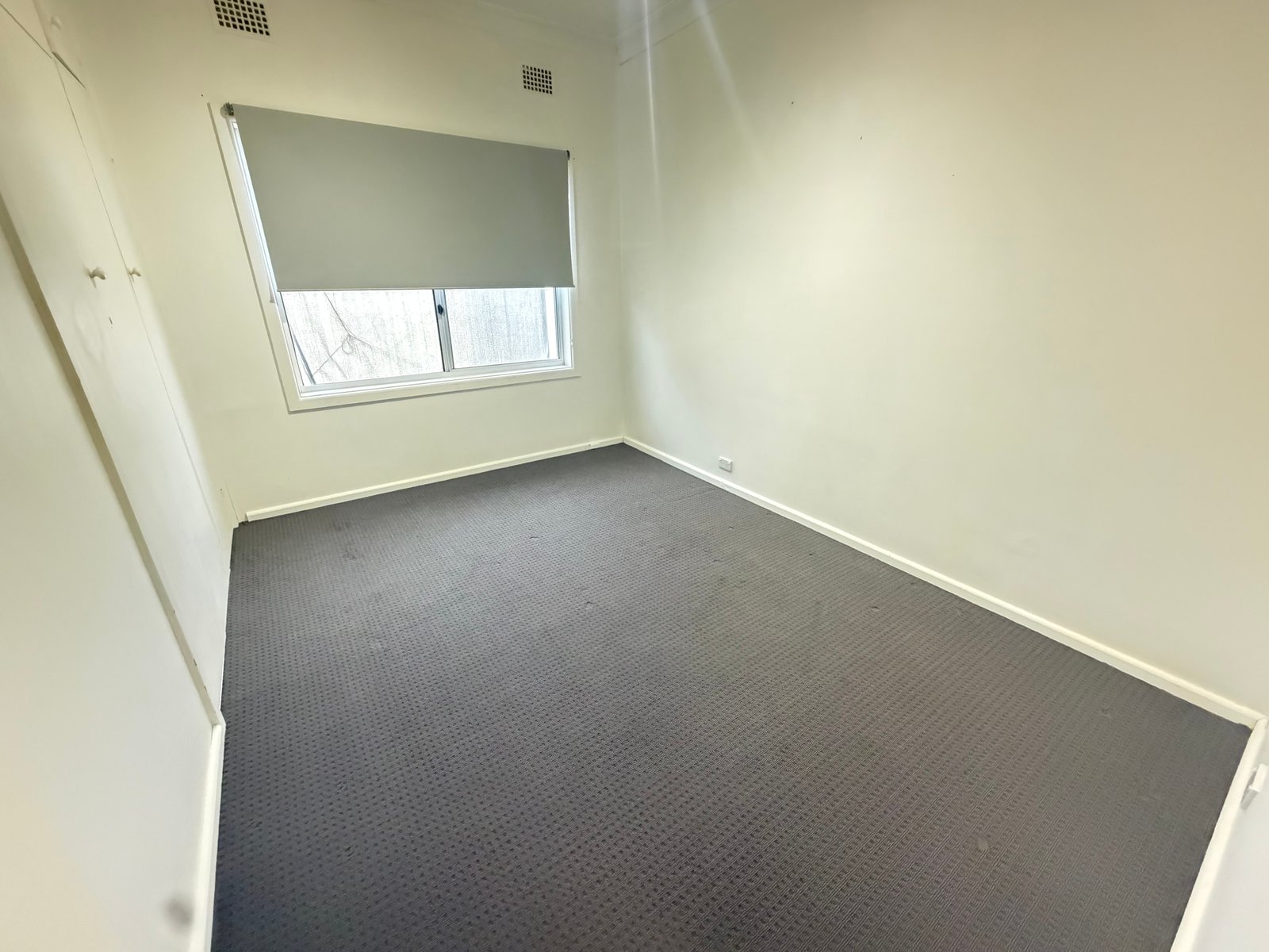 8 Jenkin Street TAMWORTH 9