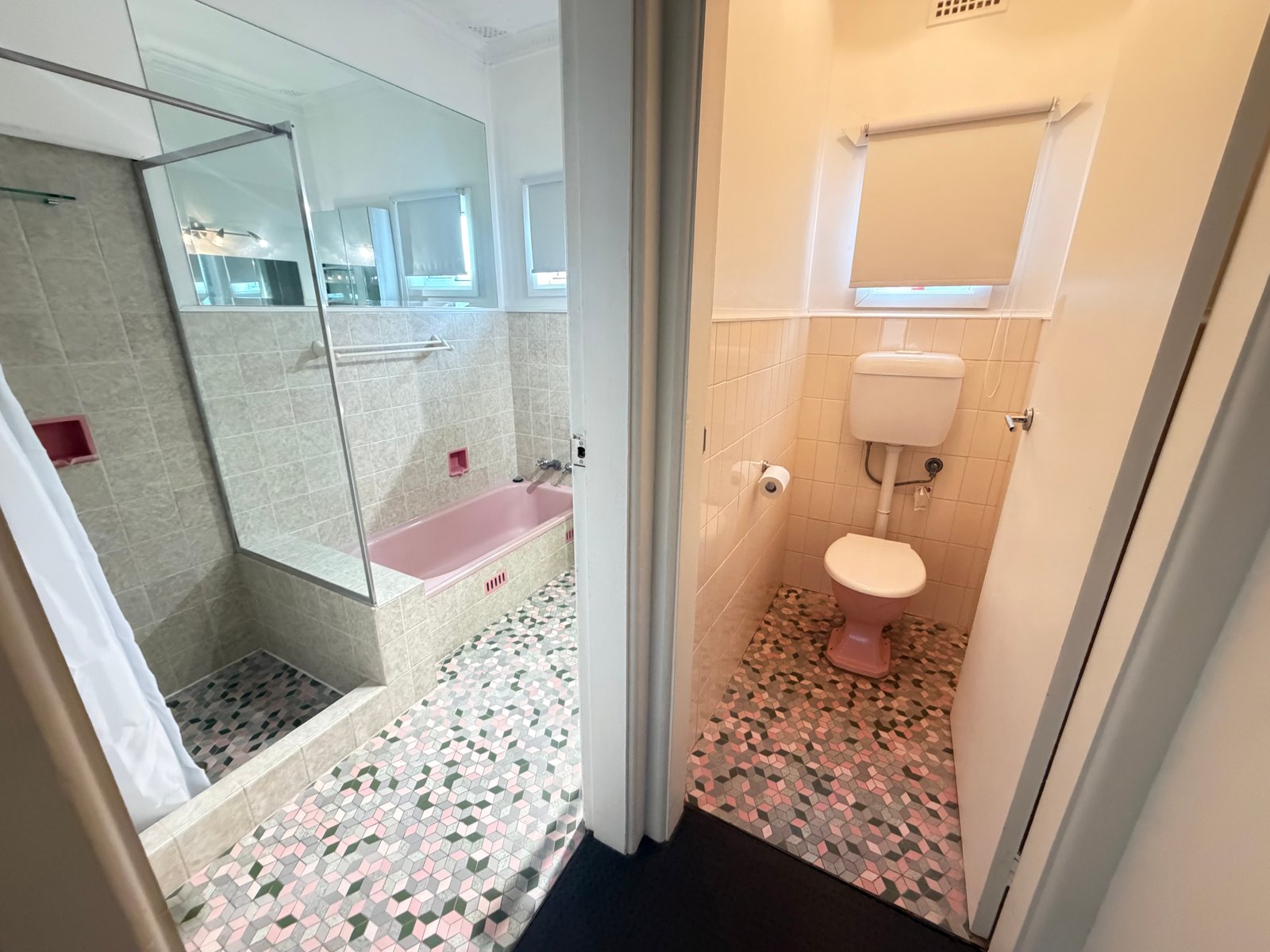 8 Jenkin Street TAMWORTH 11