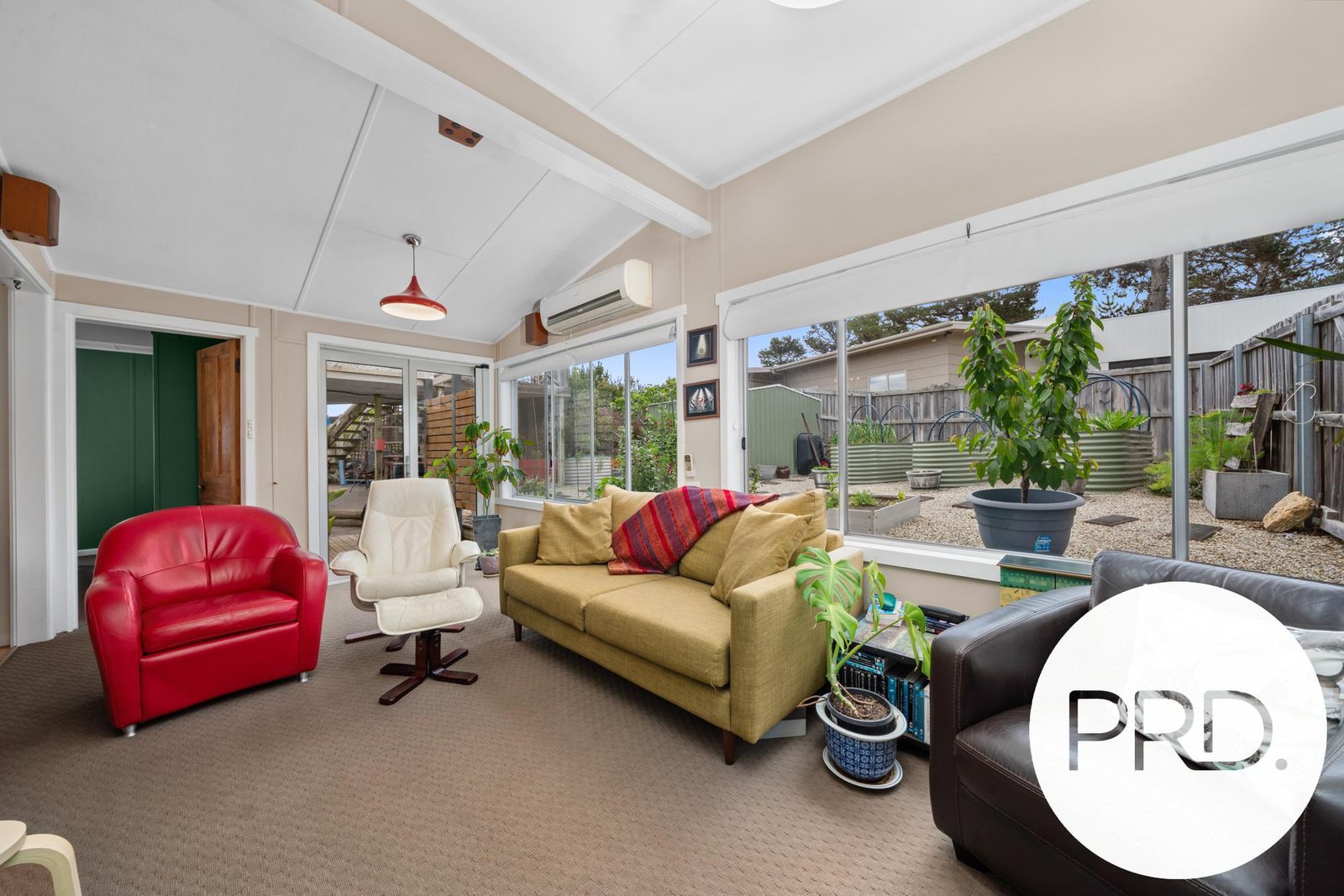 8 Jetty Road SOUTH ARM 9