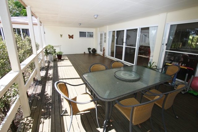 8 Jilpangi Crescent ASHMORE 3