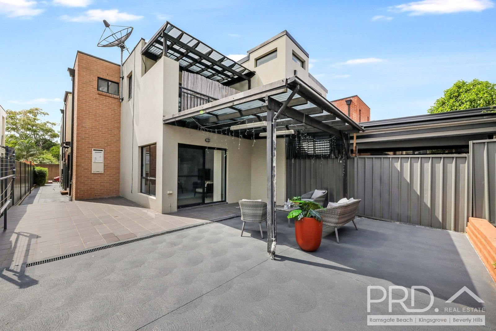 8 John Marie Place ROSELANDS 10