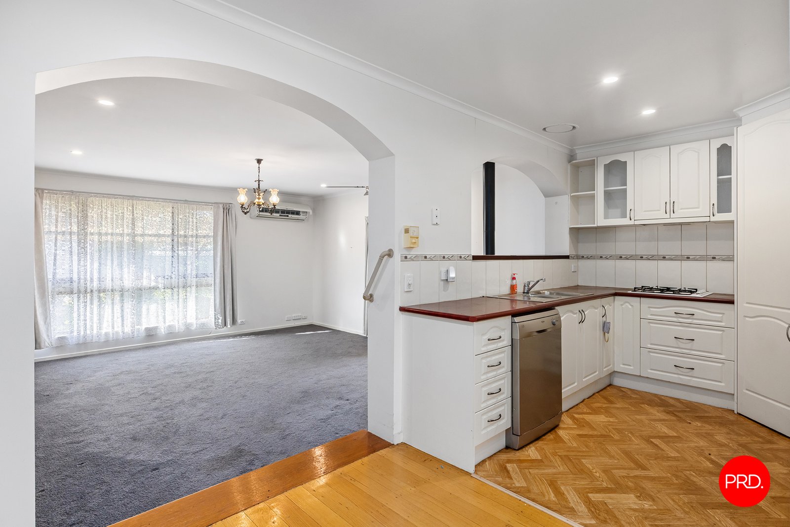 8 John Street KANGAROO FLAT 5