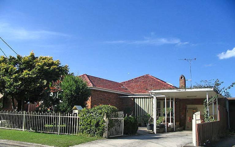 8 Jones Avenue MONTEREY 1