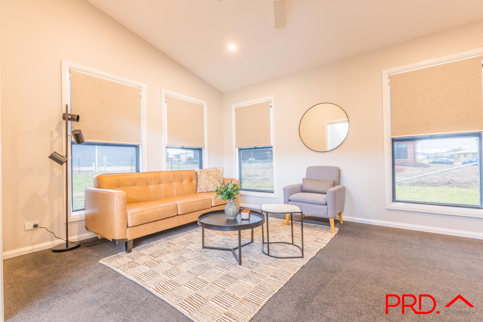 8 Jubata Drive TAMWORTH 9