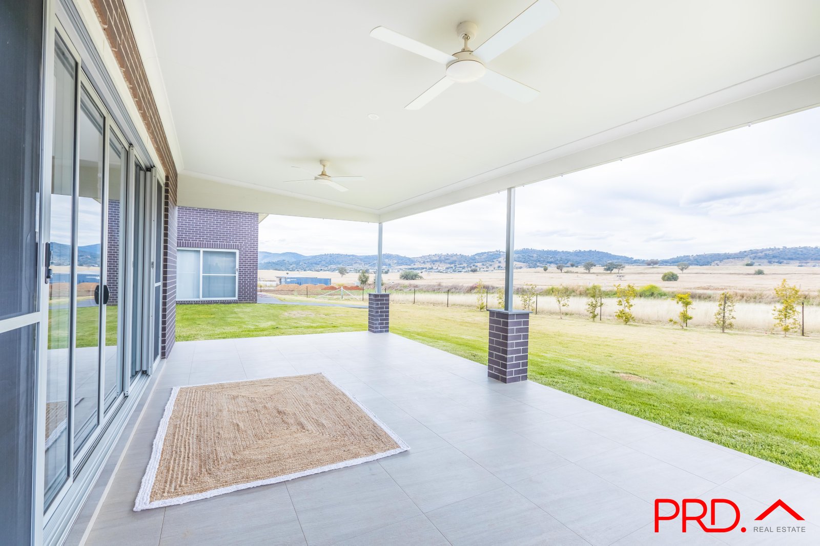 8 Jubata Drive TAMWORTH 30