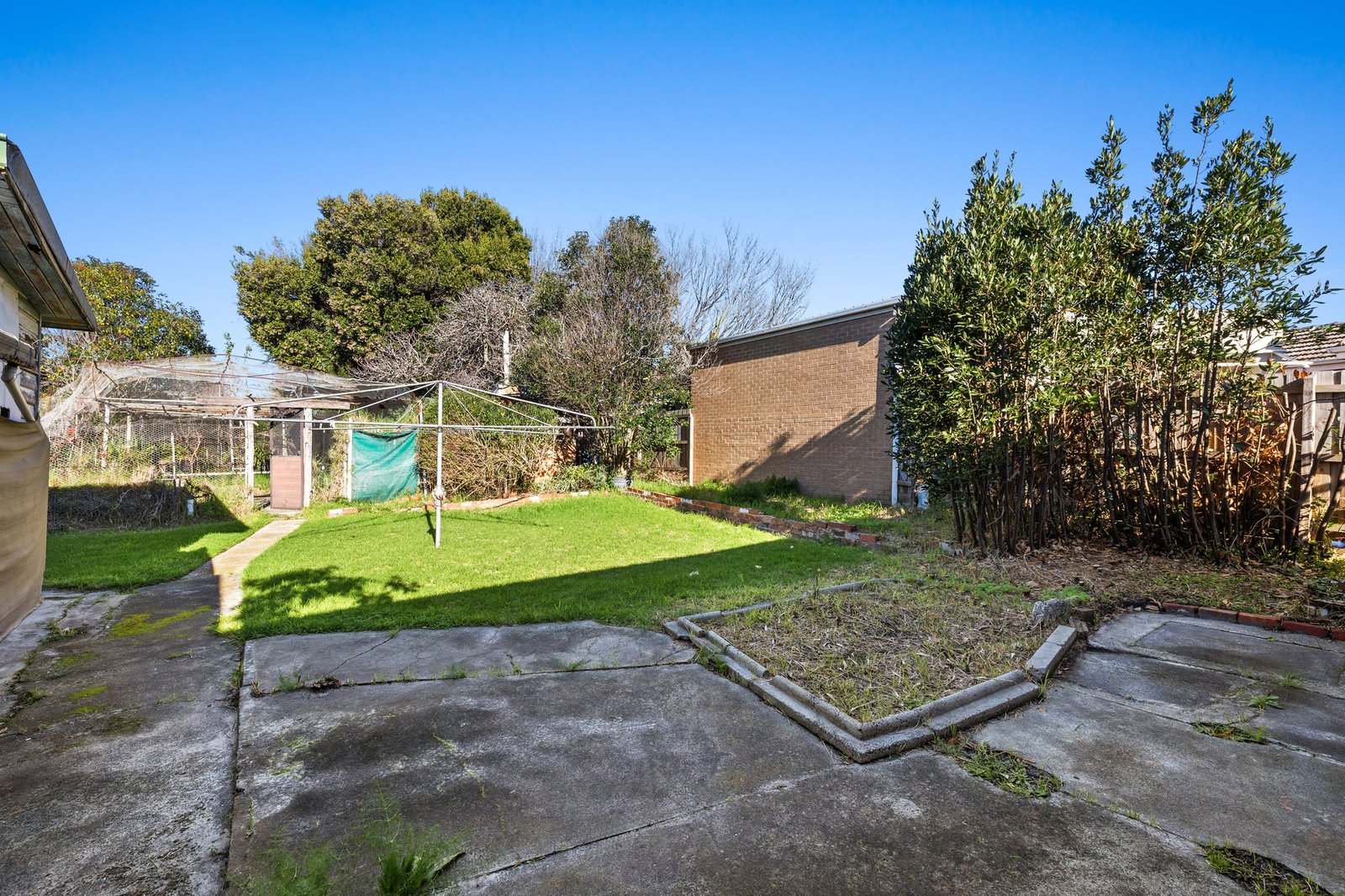 Gallery: 8 June Street