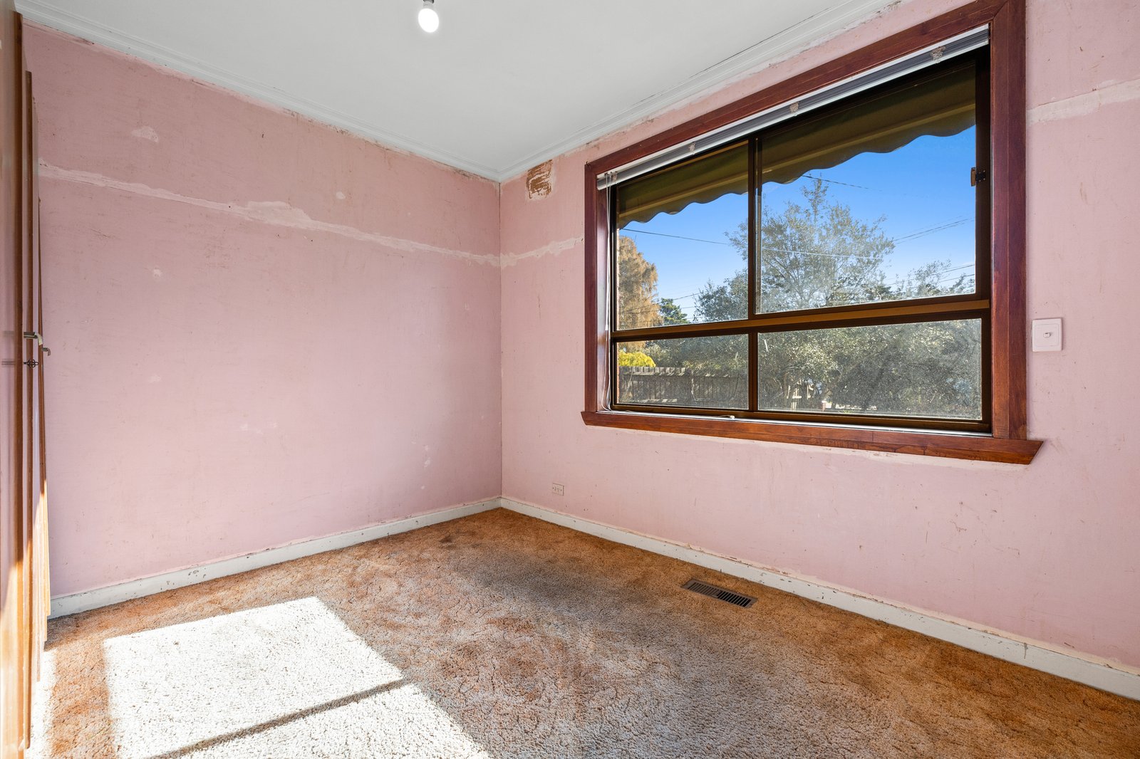 Gallery: 8 June Street