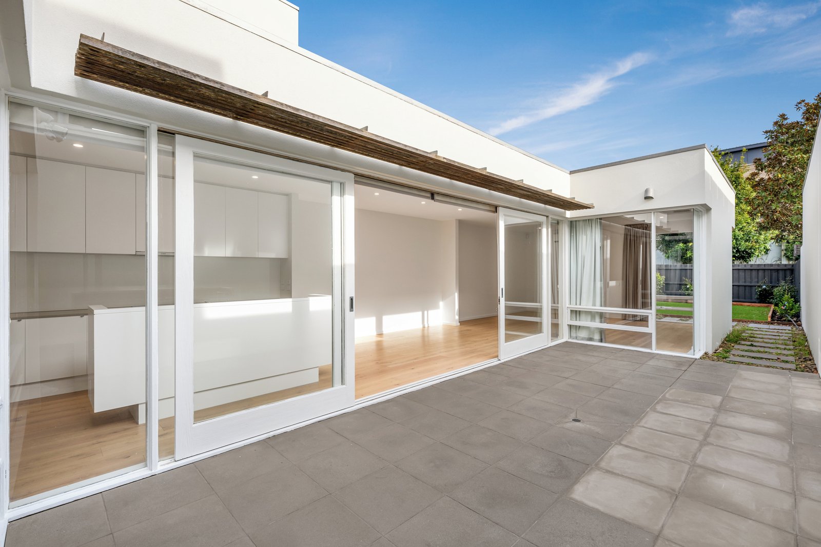 8 Kaikoura Avenue, Hawthorn East, 3123