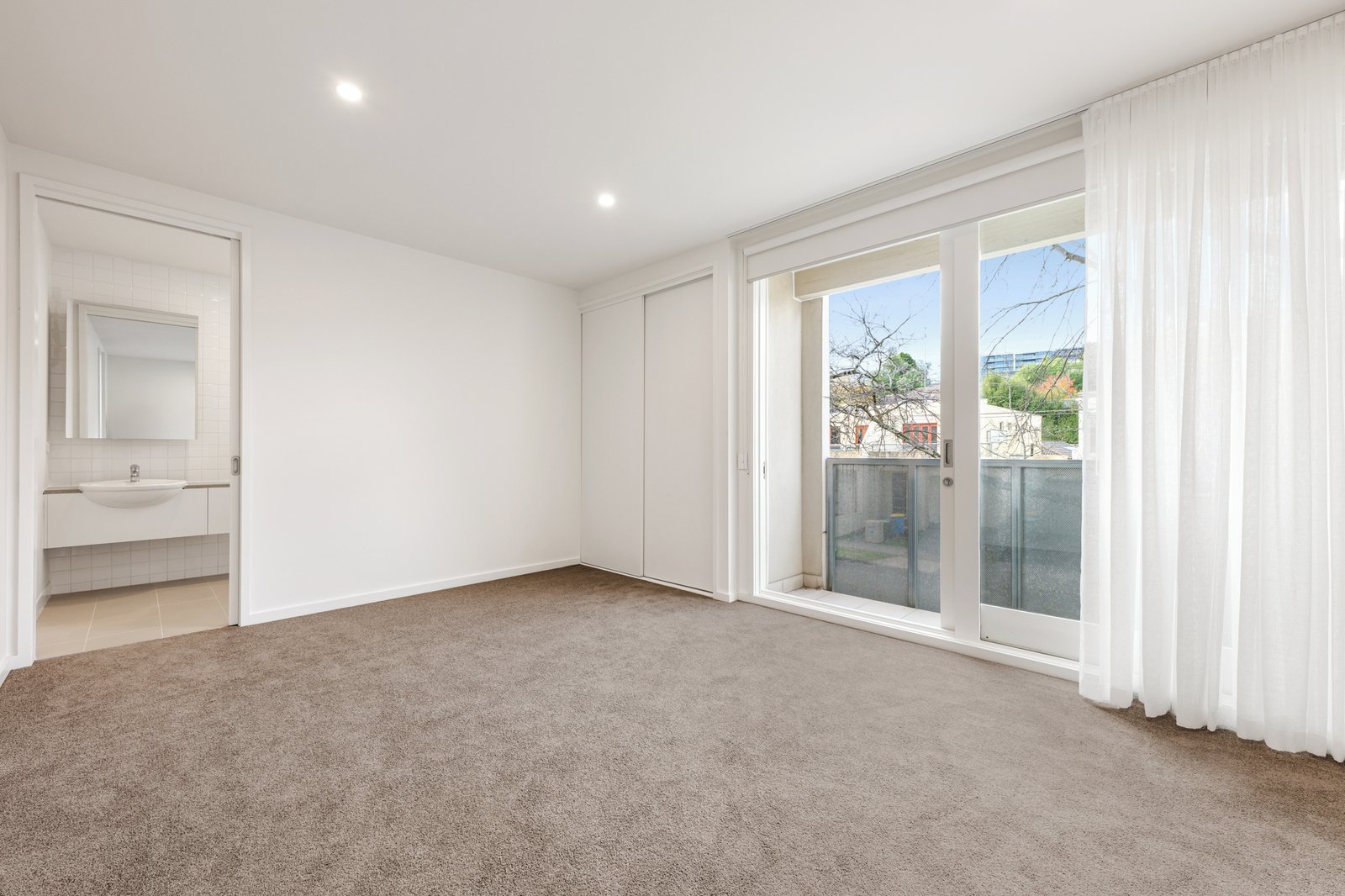 8 Kaikoura Avenue, Hawthorn East, 3123