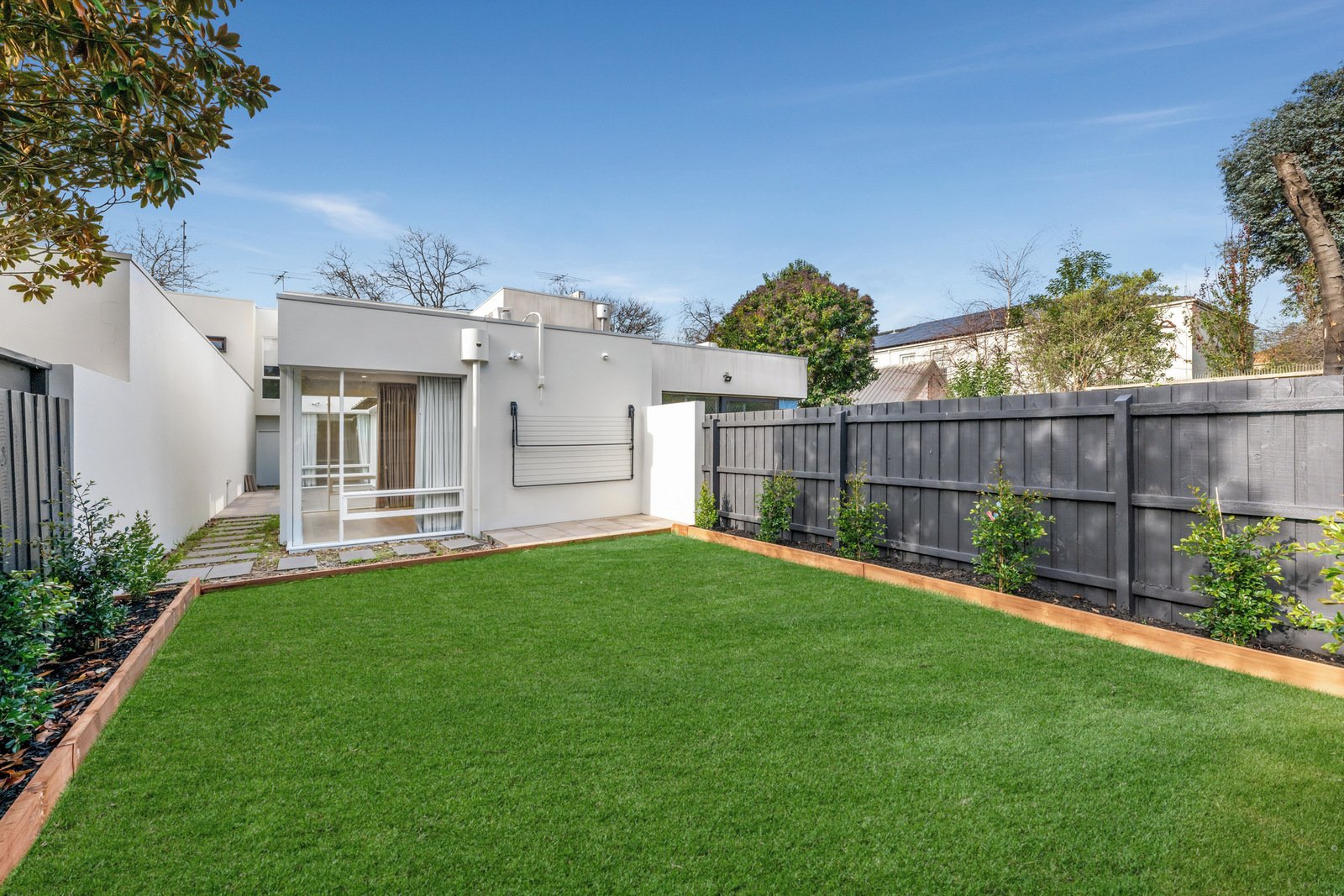 8 Kaikoura Avenue, Hawthorn East, 3123