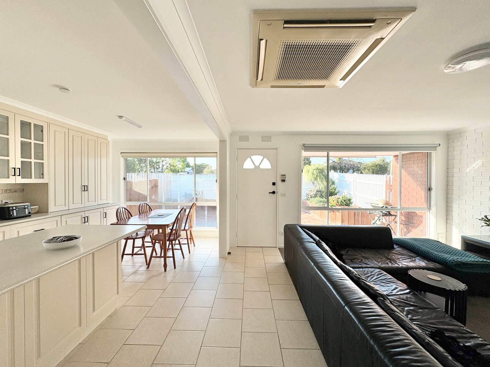 Gallery: 8 Kanimbla Avenue