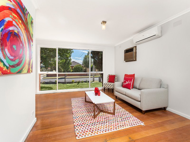 Gallery: 8 Kardinian Avenue