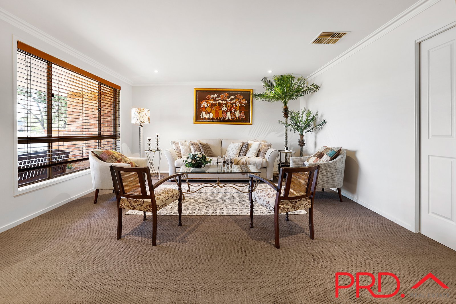 8 Karradji Court TAMWORTH 6