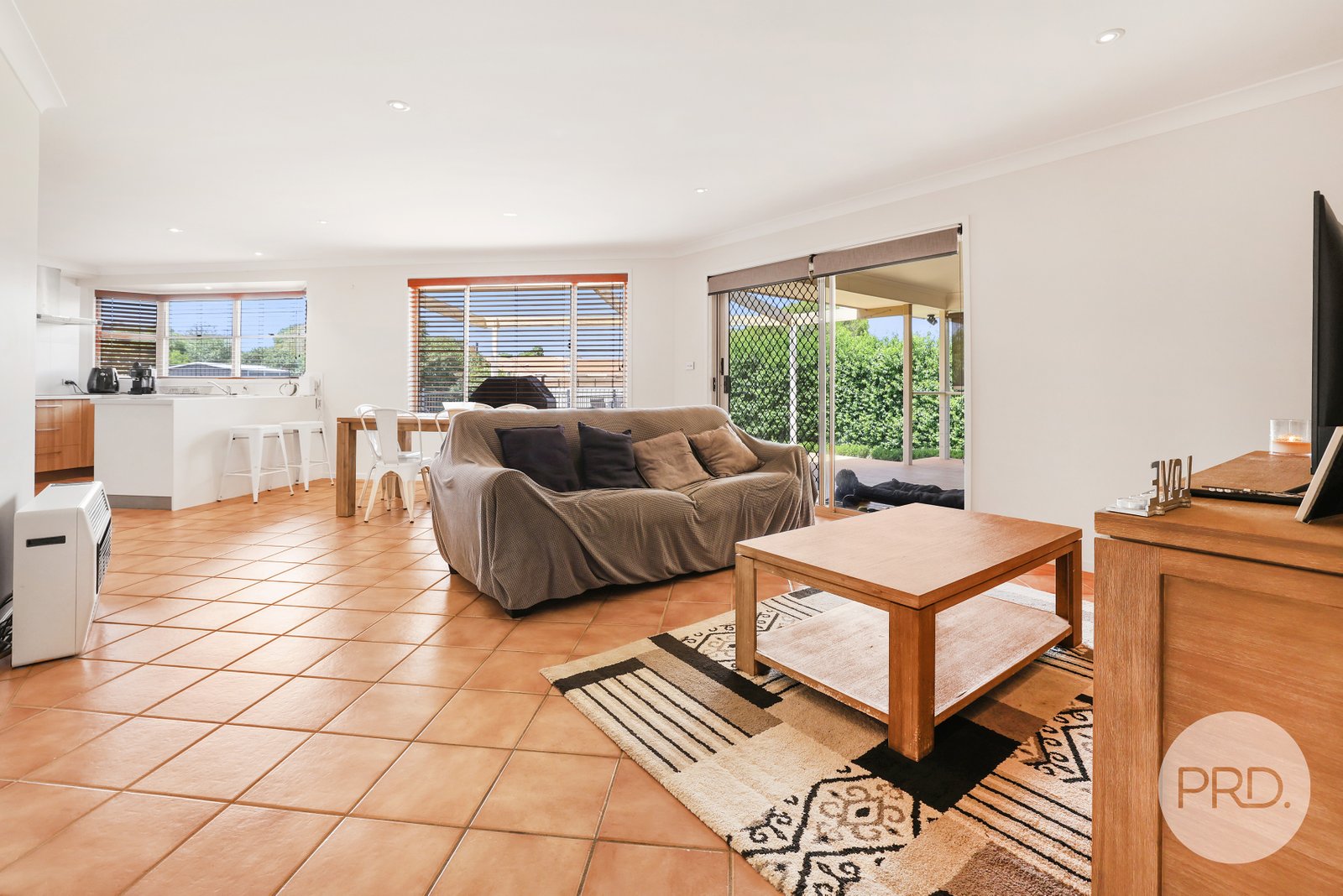 8 Karradji Court TAMWORTH 6