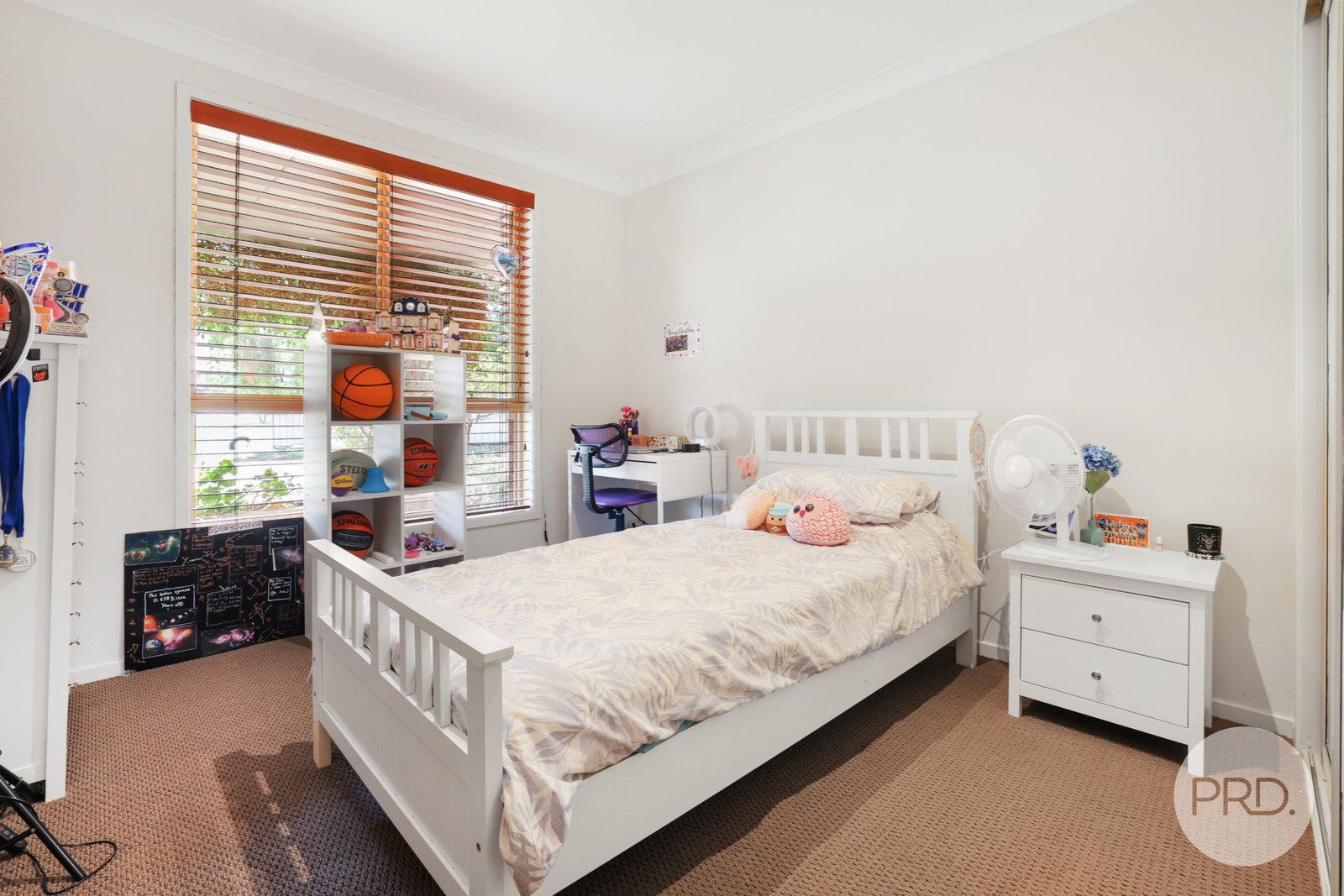 8 Karradji Court TAMWORTH 13