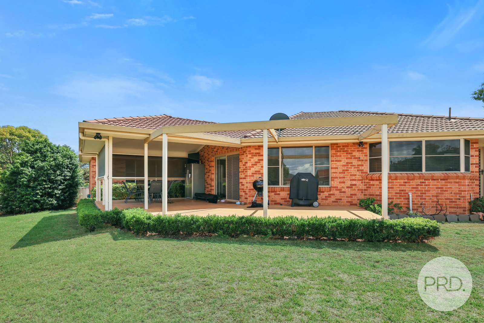 8 Karradji Court TAMWORTH 19