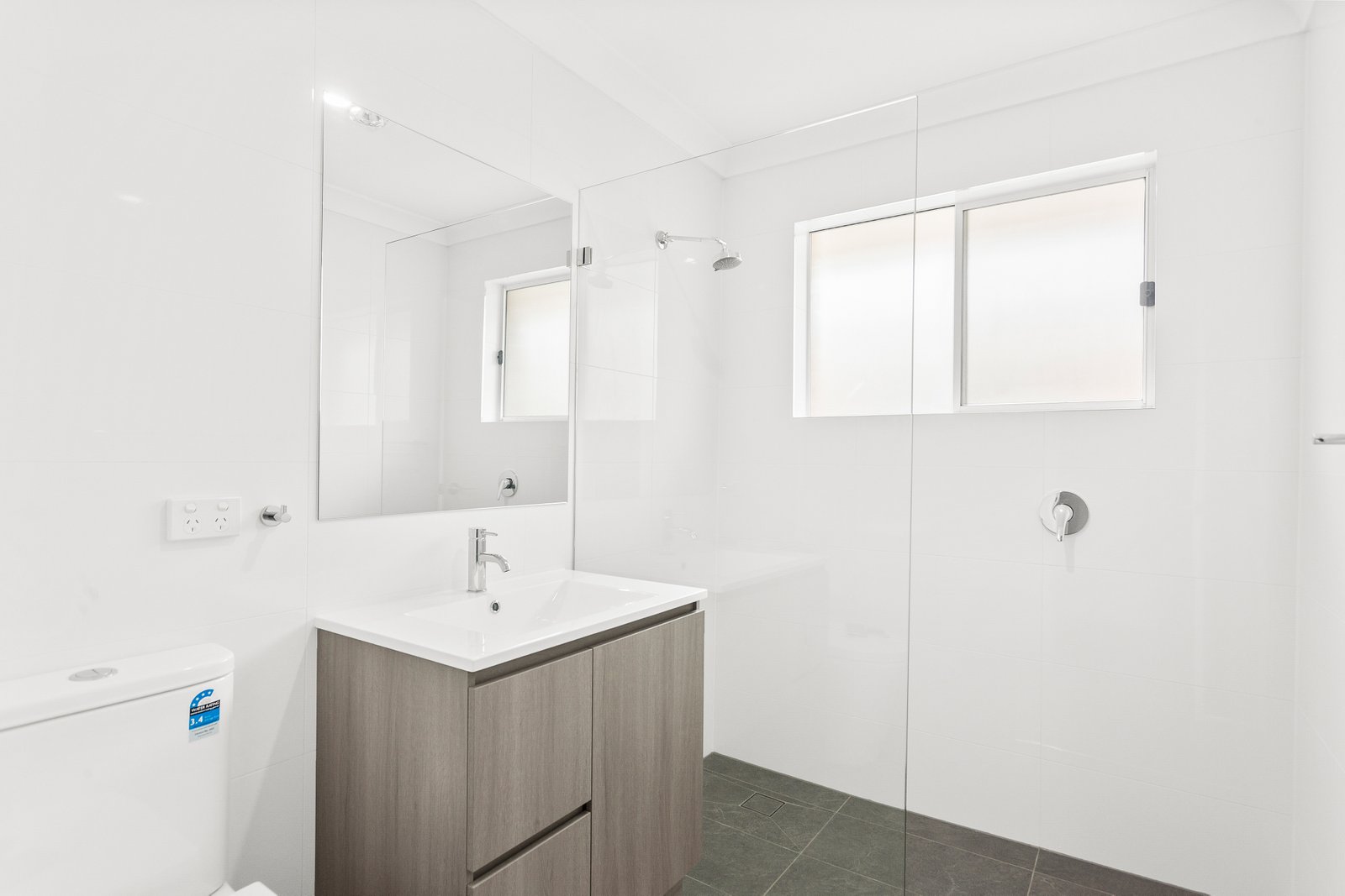 8 Kaylaur Crescent ALBION PARK RAIL 5