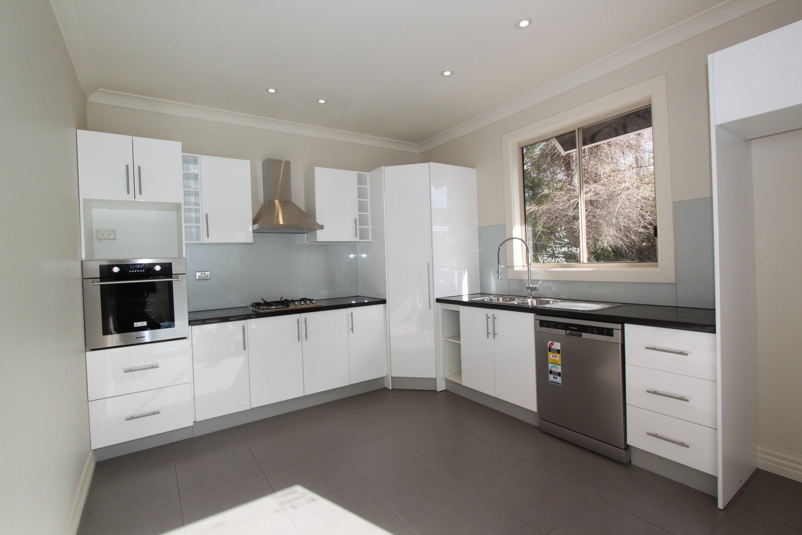 Real Estate and Property in 8 Kendall Street, Elwood, VIC