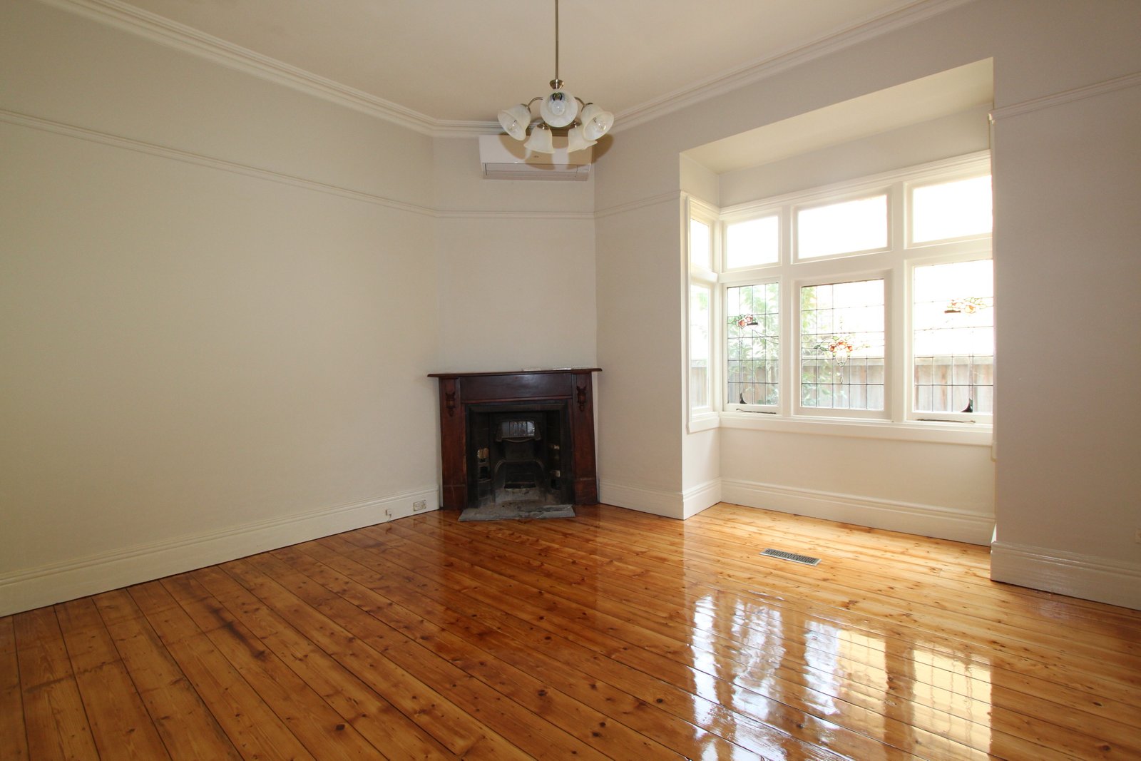 Real Estate and Property in 8 Kendall Street, Elwood, VIC