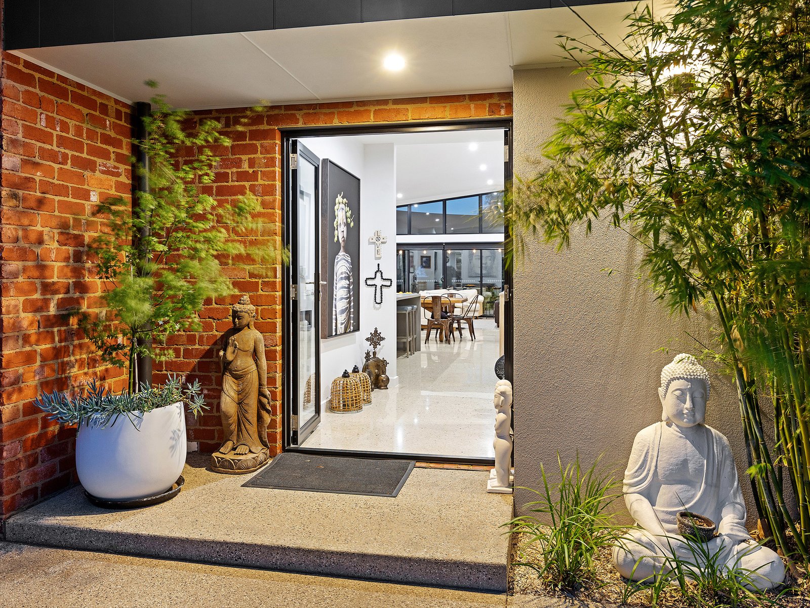 Gallery: 8 Kendall Street