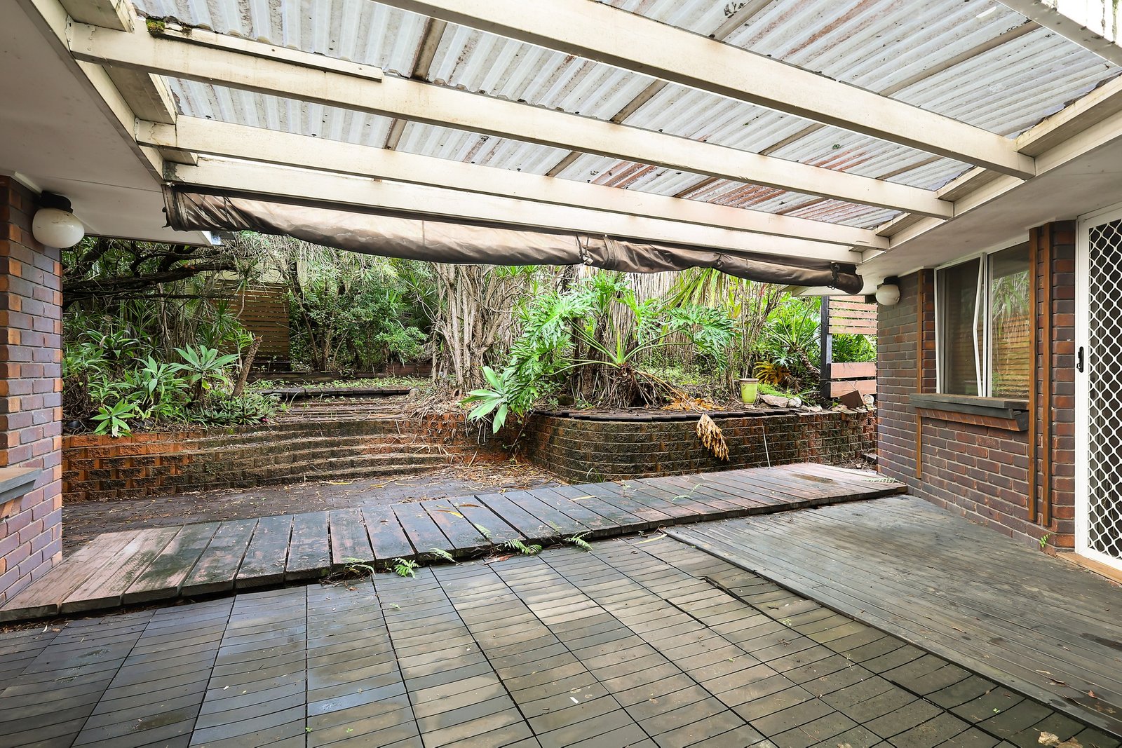 8 Kenley Court CARRARA 4