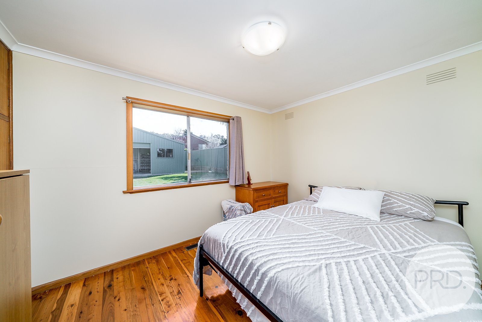 8 Kennedy Avenue KOORINGAL 9