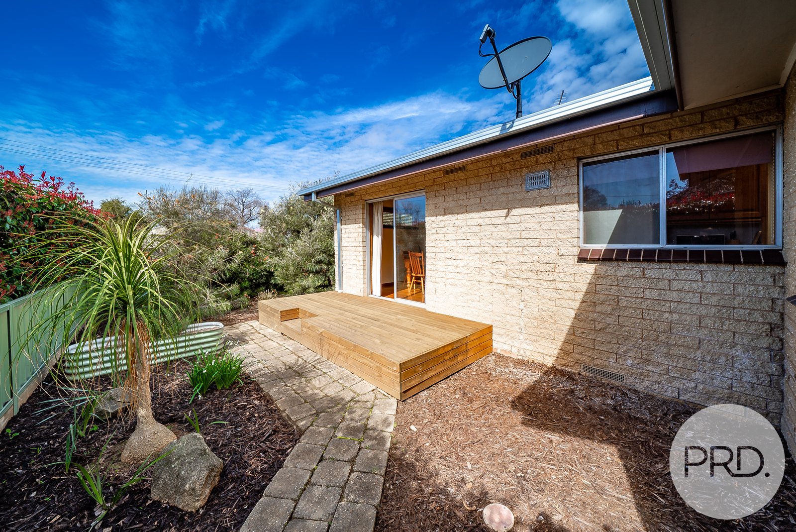 8 Kennedy Avenue KOORINGAL 14