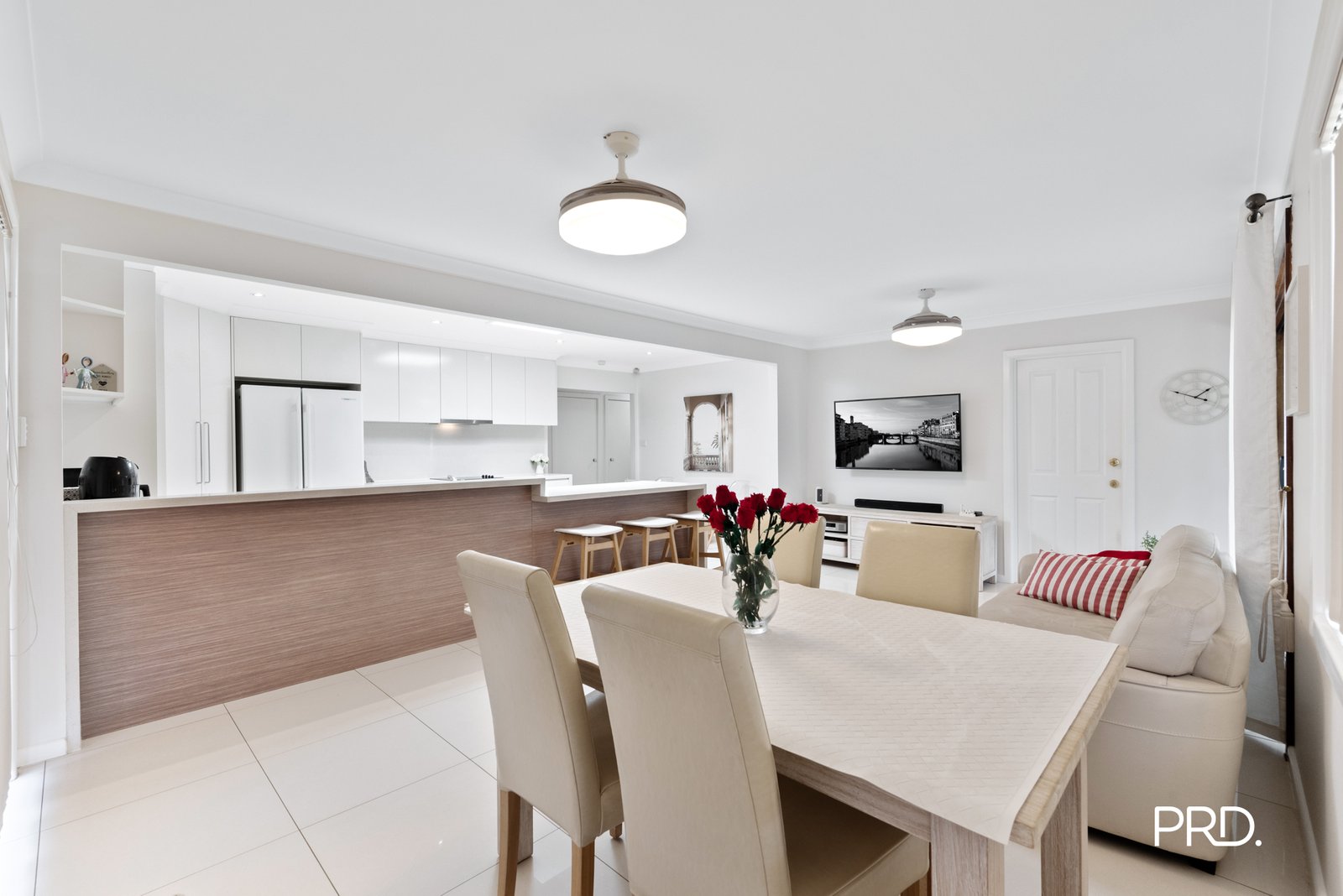 8 Kennedy Drive SOUTH PENRITH 4