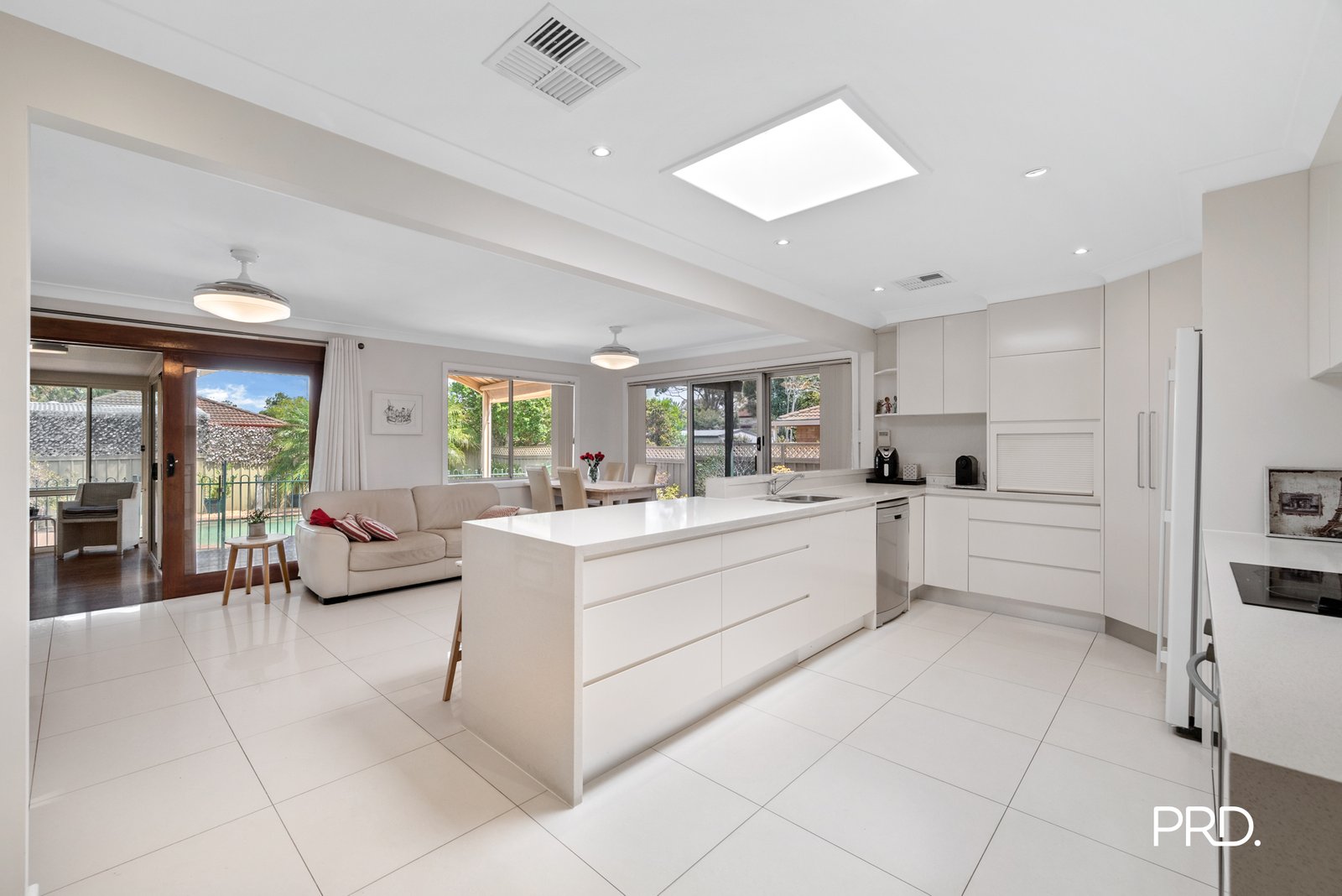 8 Kennedy Drive SOUTH PENRITH 5