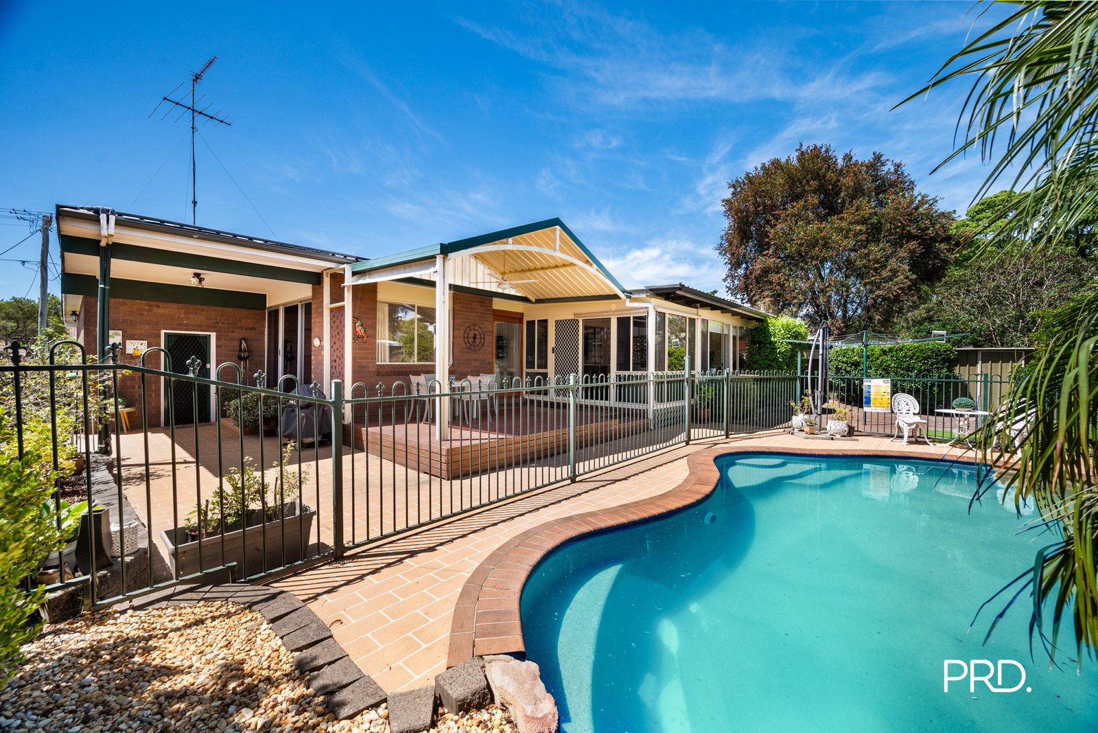 8 Kennedy Drive SOUTH PENRITH 12