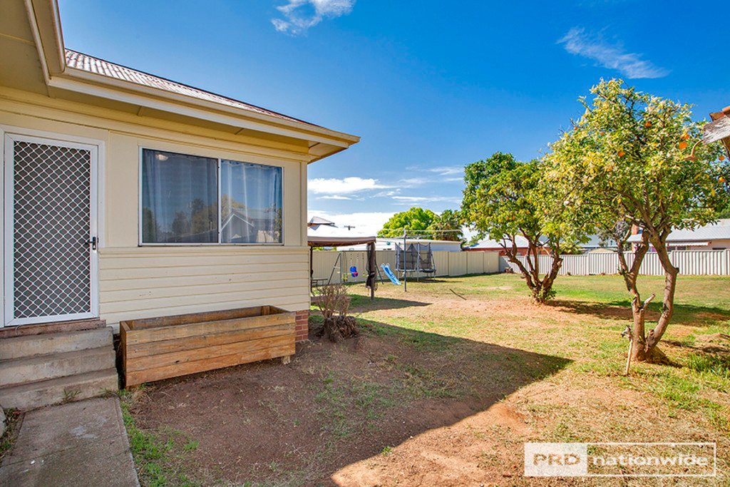 8 Kent Street TAMWORTH 6