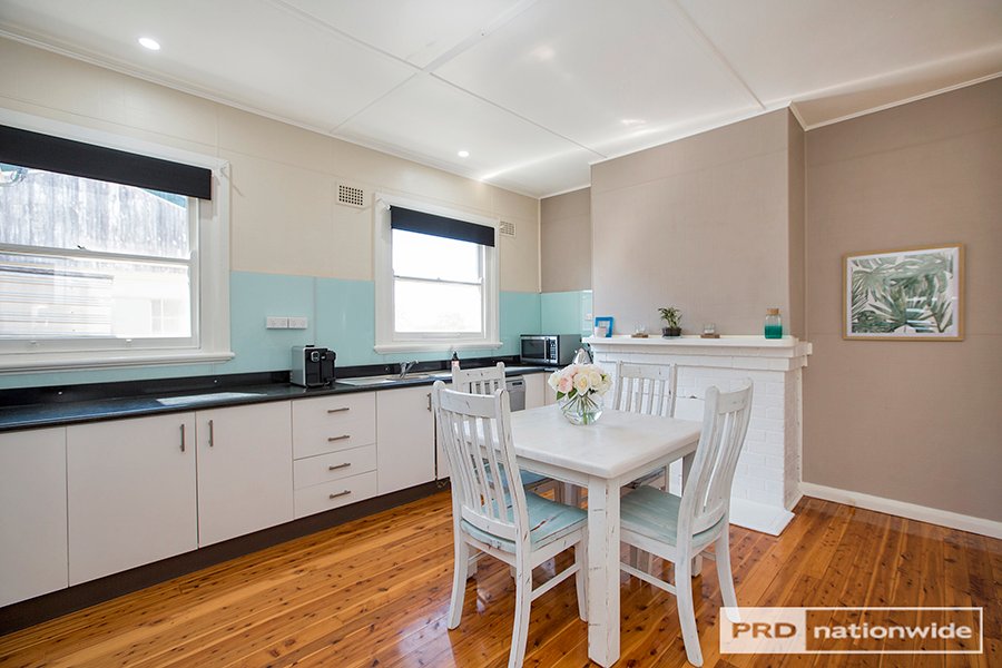 8 Kent Street TAMWORTH 11