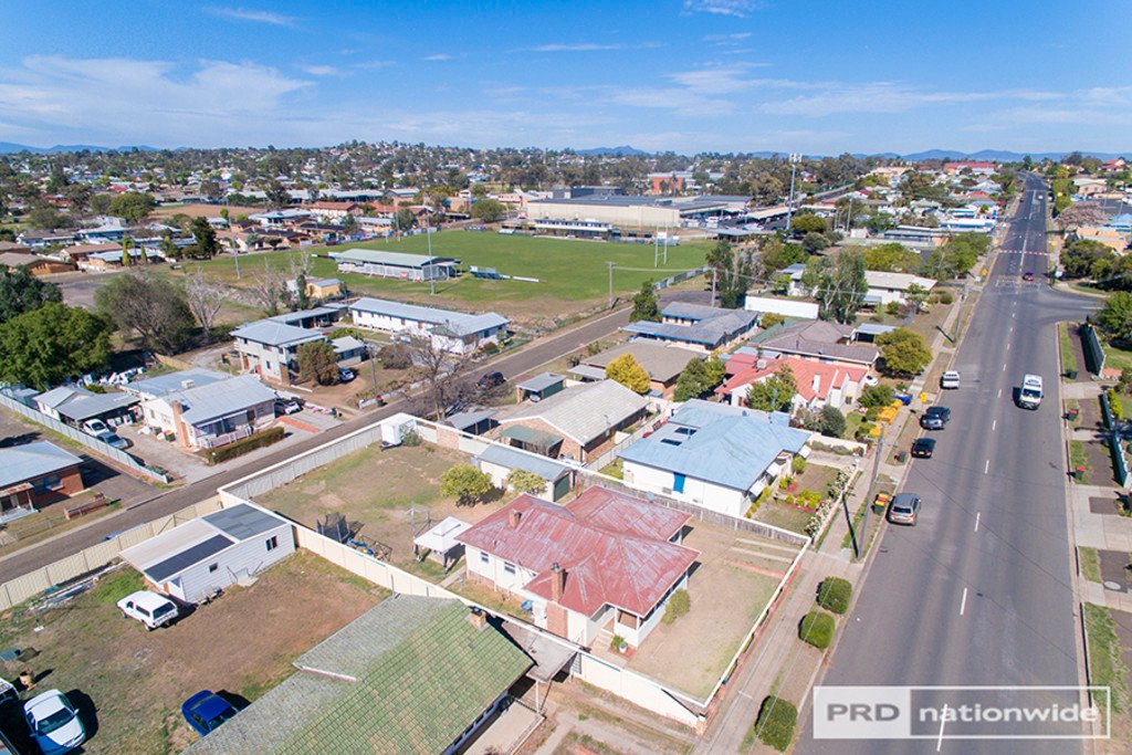 8 Kent Street TAMWORTH 24