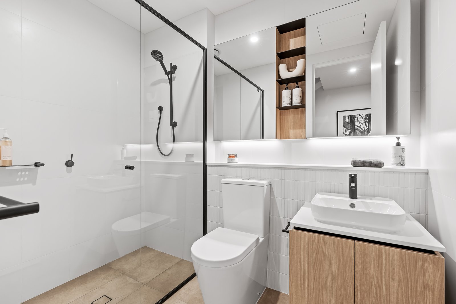 Real Estate and Property in 8 Kenwood Court, Preston, VIC